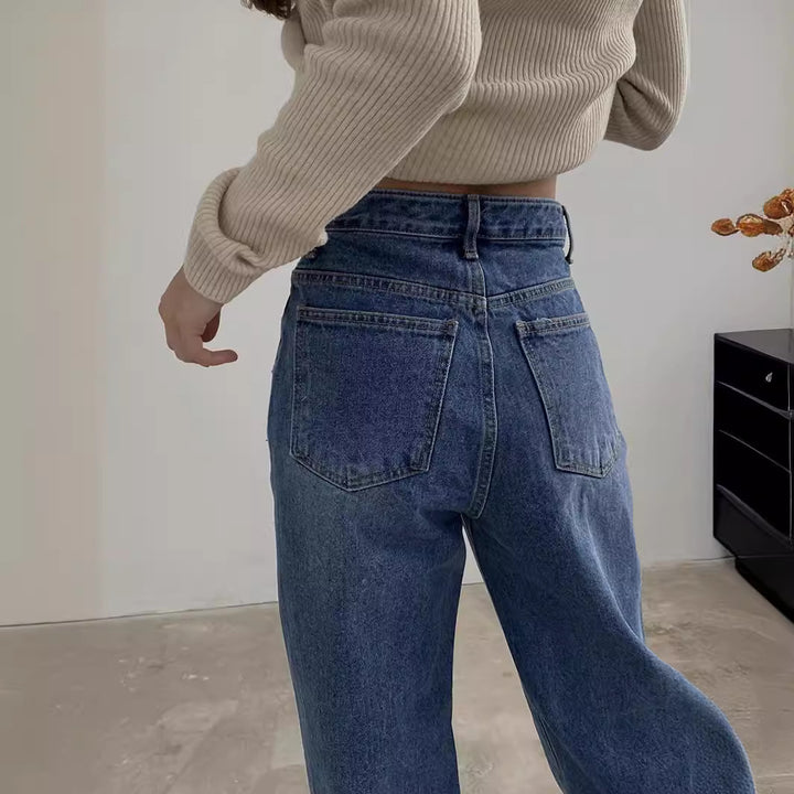 Women's high-waisted wide denim pants with V-shaped waistband seam and extra-long leg Mune Fashion