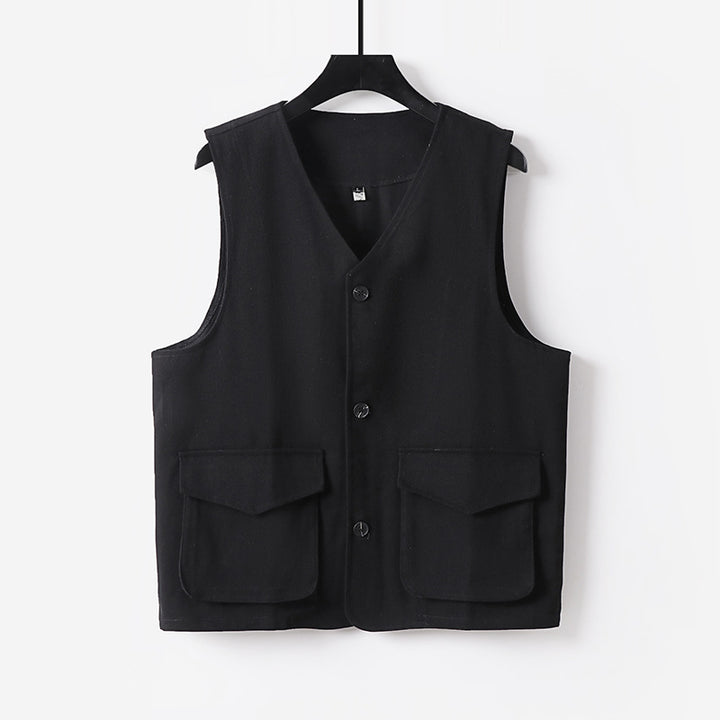 Men's utility vest with V-neck, button placket, and applied flap pockets Mune Fashion