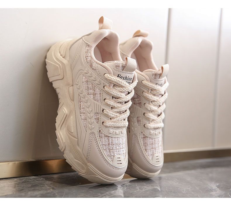 Women's sporty sneakers in modern design Mune Fashion