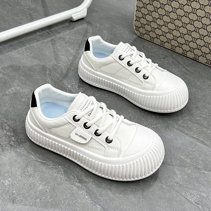 Women fashionable sneakers with sporty design and slip-resistant rubber sole Mune Fashion