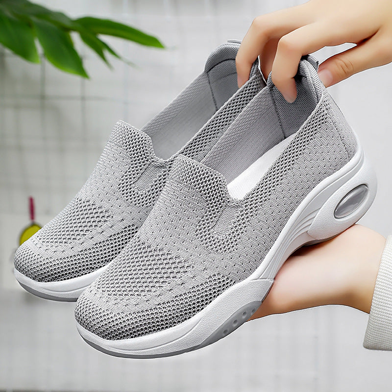 Women’s seamless knitted casual sneakers with breathable mesh upper and visible air cushion midsole Mune Fashion