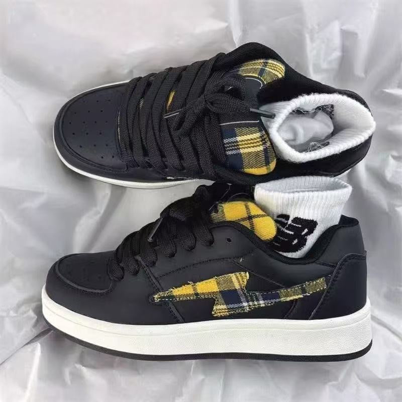 Women's sporty sneakers with checked detail and reinforced sole Mune Fashion