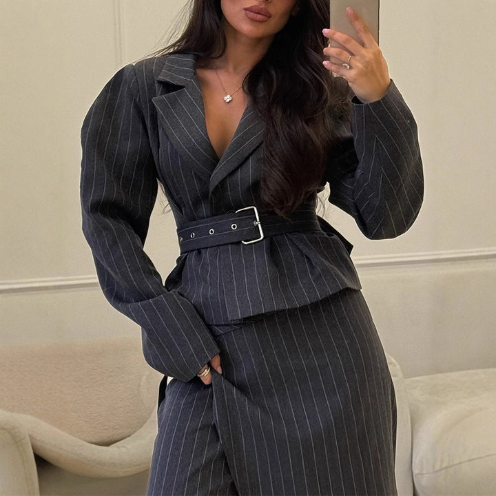 Women's Tailored Pinstriped Blazer with Shoulder-Emphasizing Balloon Sleeves and Waist Belt Mune Fashion