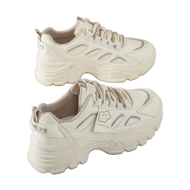 Women's Chunky Sneakers in modern design with breathable sole Mune Fashion