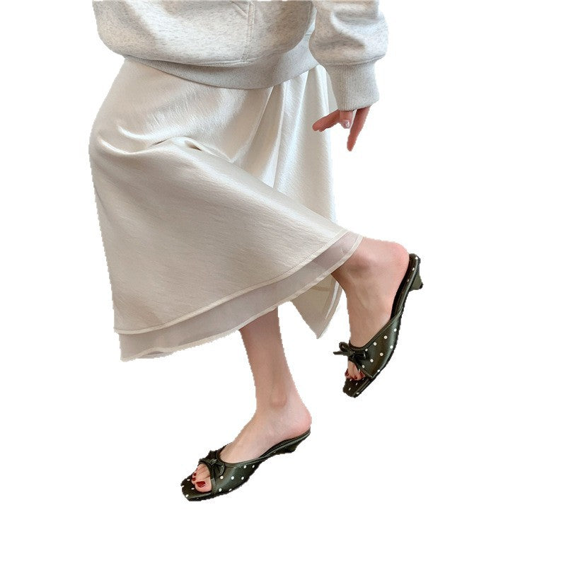 Women Square Slip-On Mules with Polka Dot Pattern, Fine Decorative Bow and Comfort Footbed Mune Fashion