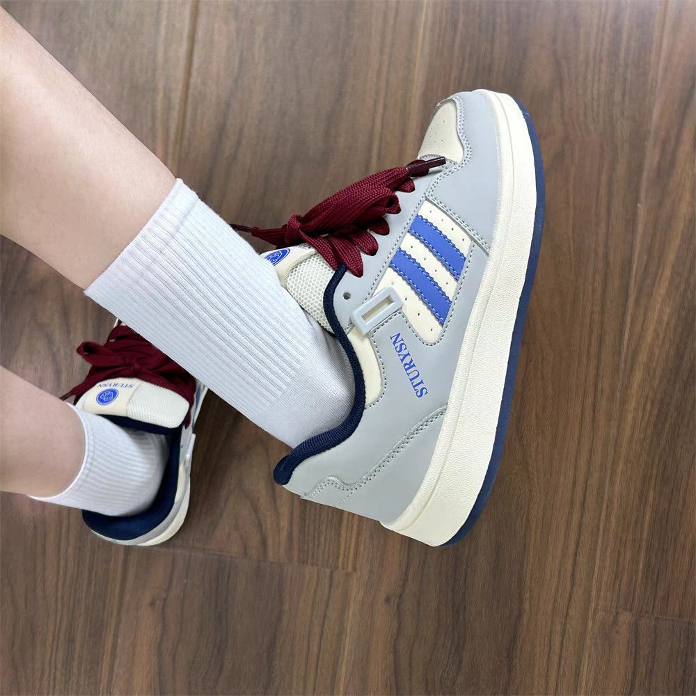 Women's lifestyle sneakers with padded insole and durable upper material Mune Fashion