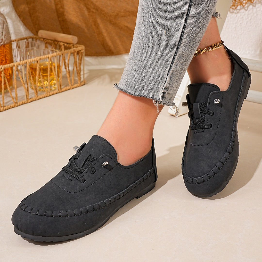Women Comfortable Moccasins with Fashionable Lacing Design Mune Fashion
