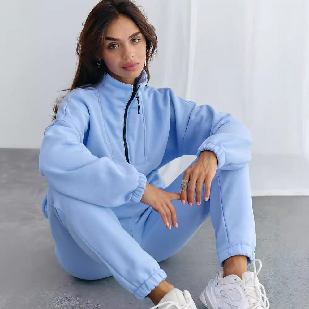 Women's athleisure two-piece set made of thick French terry with a high collar, half zipper, and drawstring pants Mune Fashion