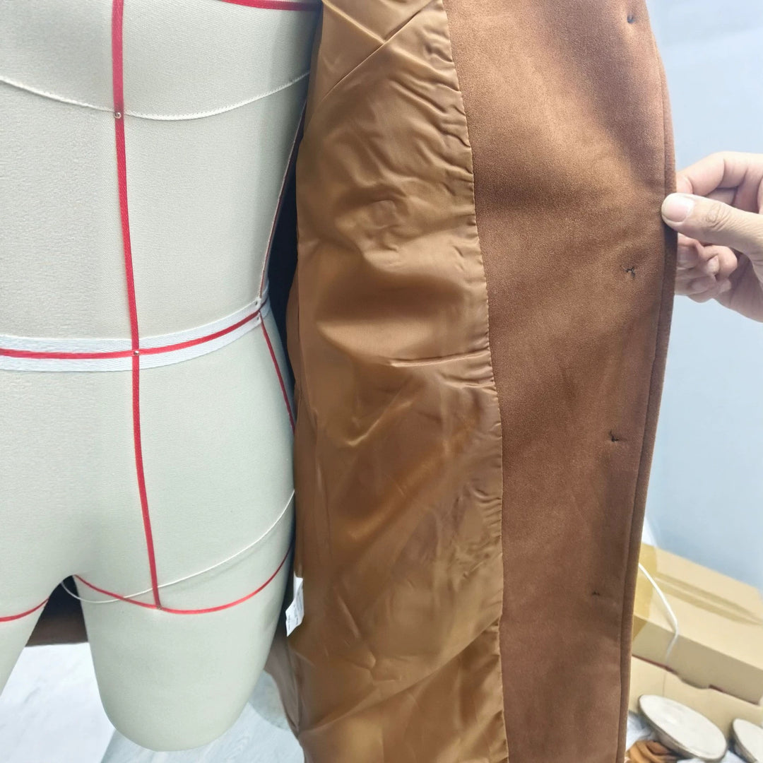 Ladies nan longer velour imitation coat with classic lapels, distinctive button placket and angled pockets Mune Fashion