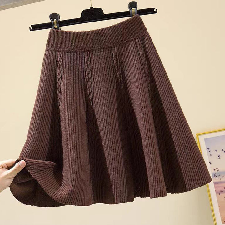 Ladies' calf-length knitted skirt with cable pattern Mune Fashion