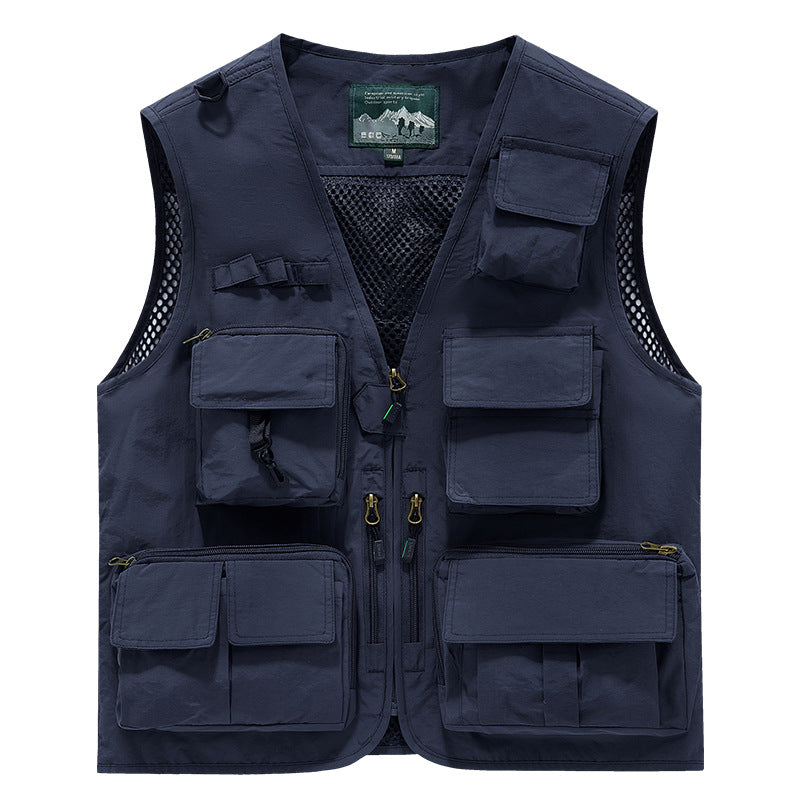 Men's multifunctional fishing vest with numerous pockets