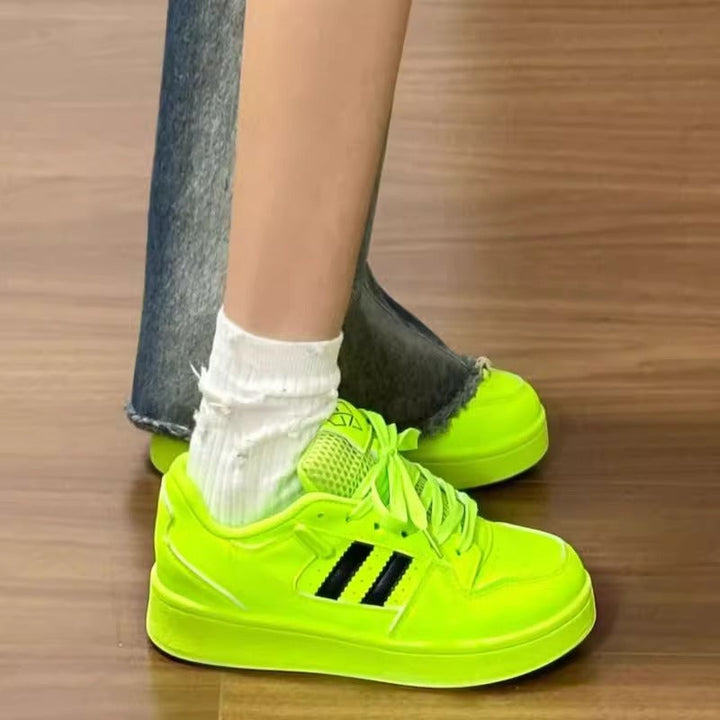 Ladies Trendy Sneakers with Reflective Accents and Cushioning Sole Mune Fashion