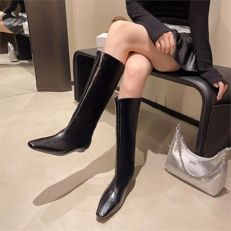 Women's midi ankle boots with pointed toe shape, suede look and sleek wedge heel Mune Fashion