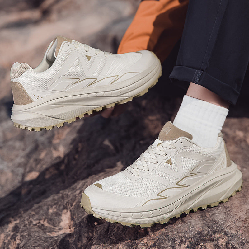 Ladies' cushioning comfort trail runners with extra-wide midsole and profiled grip Mune Fashion