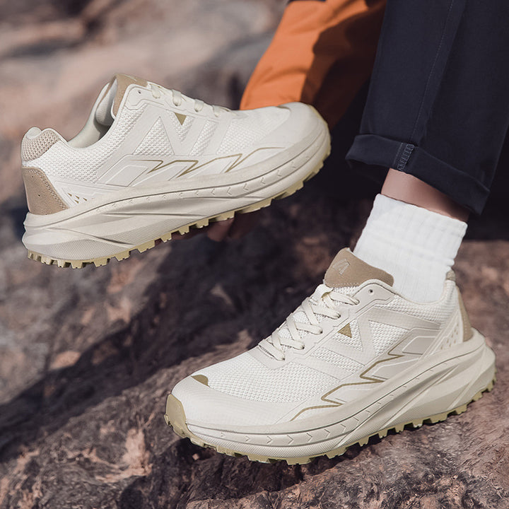 Ladies' cushioning comfort trail runners with extra-wide midsole and profiled grip Mune Fashion