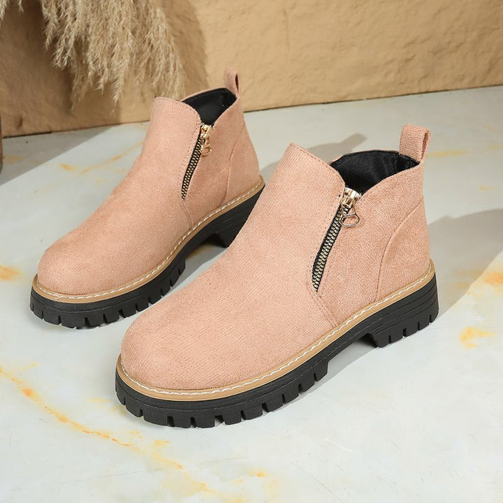 Damen Kurzschaft-Stiefeletten aus Veloursoptik mit seitlichem Reißverschluss und grober Profilsohle Mune Fashion
