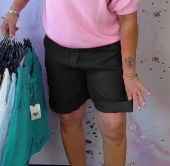 Women's linen bermuda shorts with turn-up hem, button and zip fastening, as well as side pockets Mune Fashion