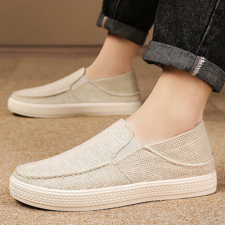 Women’s knitted slip-on casual shoe with elastic entry and structured platform sole Mune Fashion