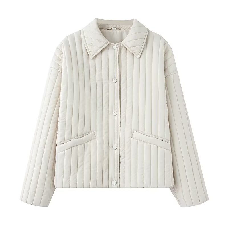Women's short quilted jacket with vertical quilting, shirt collar and heart button placket Mune Fashion