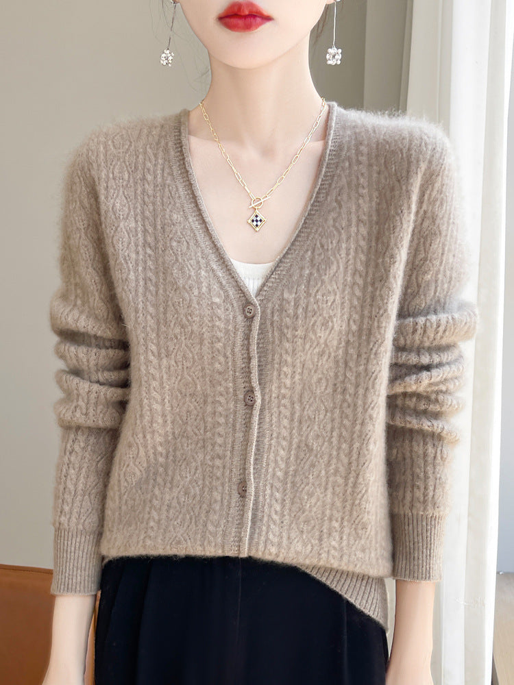 Women's Short Cable Knit Cardigan in Mohair Look with V-Neck and Ribbed Cuffs Mune Fashion