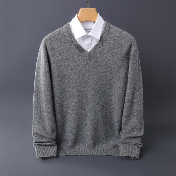 Men's fine V-neck sweater made from merino-cashmere blend with ribbed cuffs Mune Fashion