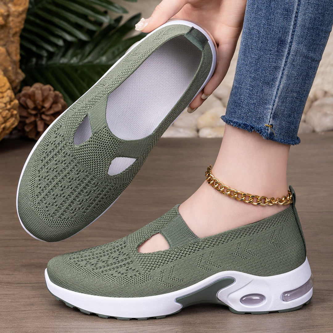 Women Sporty Slip-On Sneakers with comfortable Strobel construction and breathable upper material Mune Fashion