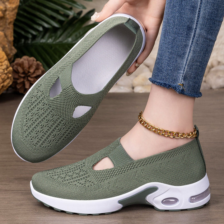 Women Sporty Slip-On Sneakers with comfortable Strobel construction and breathable upper material Mune Fashion