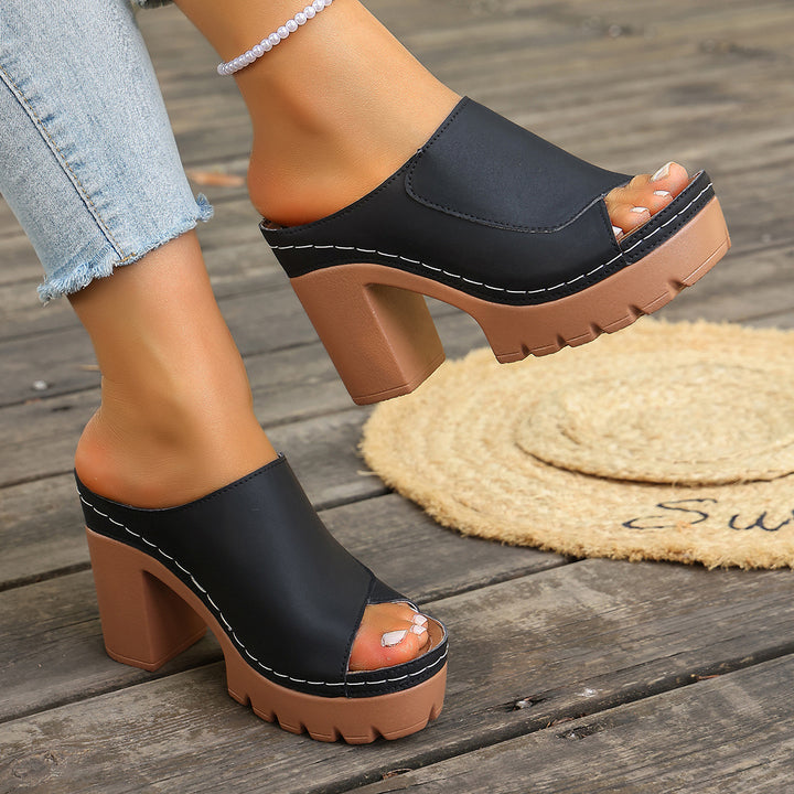 Women's platform mule with thick profiled sole, open toe area and block heel Mune Fashion