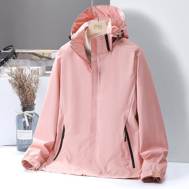 Women's lightweight water-repellent hooded jacket with breathable membrane and concealed zipper Mune Fashion