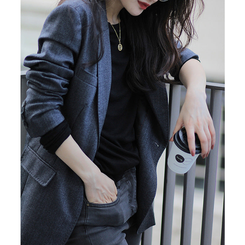 Women's elegant blazer jacket made of high-quality fabric Mune Fashion