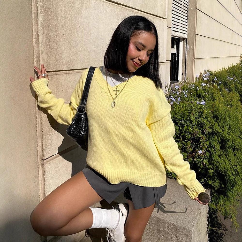 Women Oversize V-Neck Fine Knit Sweater with Structured Stitch Look and Ribbed Cuffs Mune Fashion