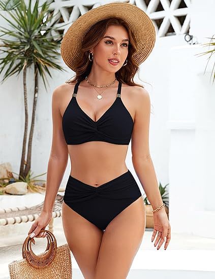 Women's High-Cut Bikini Set with Twist Detail Mune Fashion