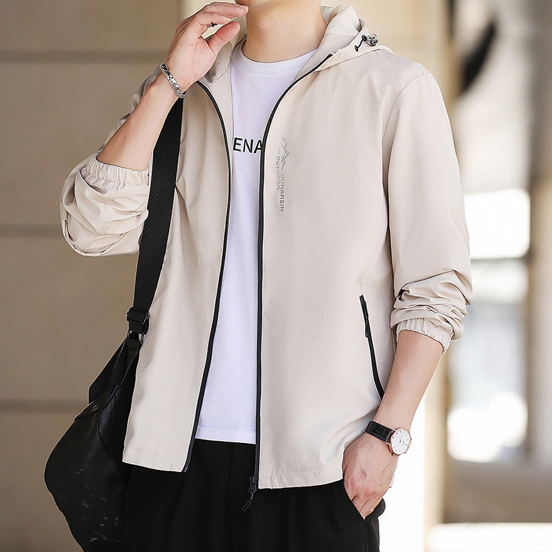 Men's lightweight water-repellent hooded jacket in urban minimal style with zipper Mune Fashion