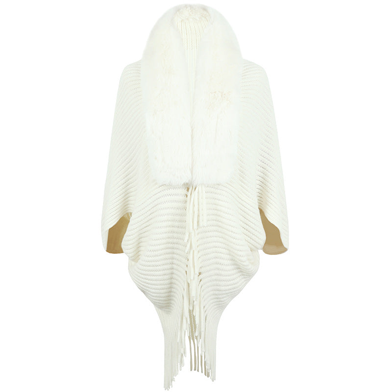 Women's Luxurious Knit Poncho with Elegant Faux Fur Collar and Fringes Mune