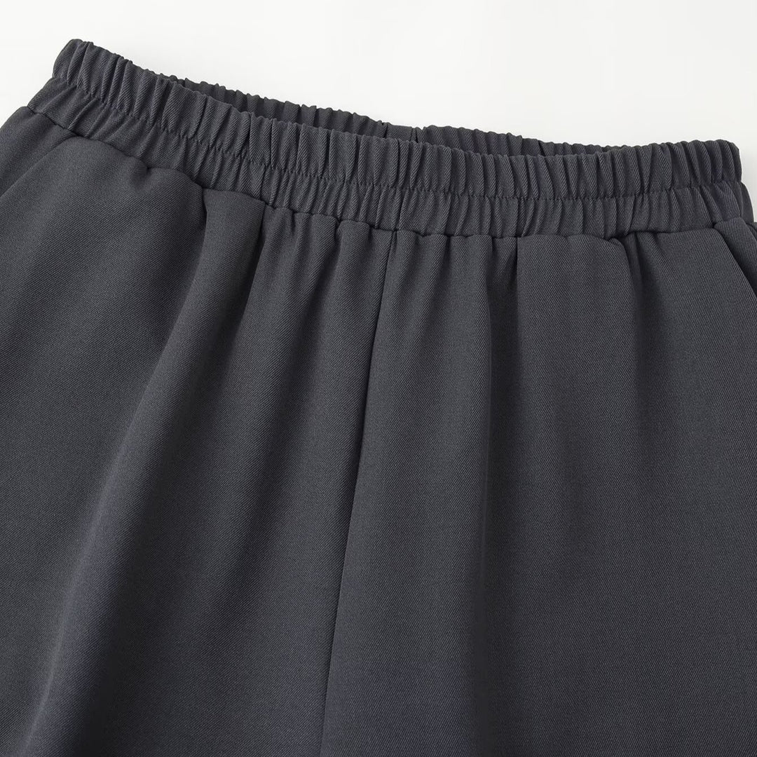 Women's Loose High-Waist Jogging Pants with Elastic Waistband, Side Pockets and Gathered Leg Openings Mune Fashion