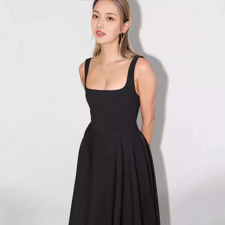 Women's A-line maxi dress with square neckline and flowing fabric Mune Fashion