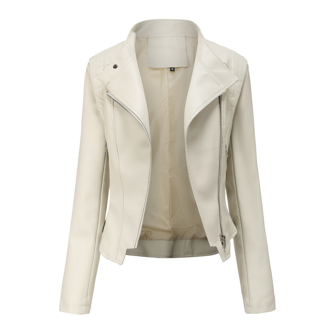 Women nan short fitted biker jacket made of faux leather with asymmetrical zipper Mune Fashion
