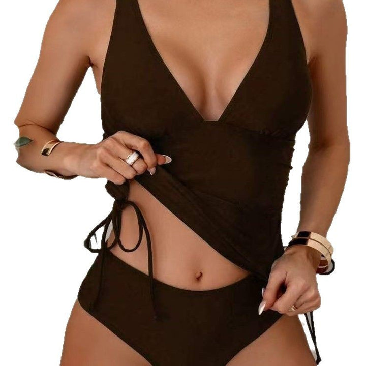 Women High-Cut Swimsuit with Soft V-Neck and Clever Ties Mune Fashion