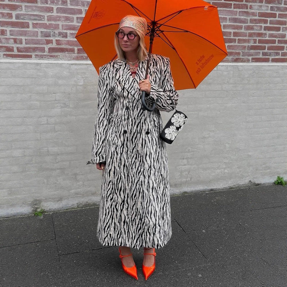 Women's Two-Piece Zebra Pattern Coat and Mini Skirt Set made of Textured Woven Fabric Mune Fashion