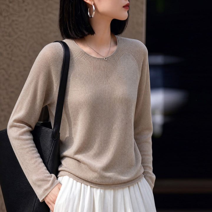 Women Light Round Neck Sweater in Cashmere Look with Raglan Sleeves Mune Fashion