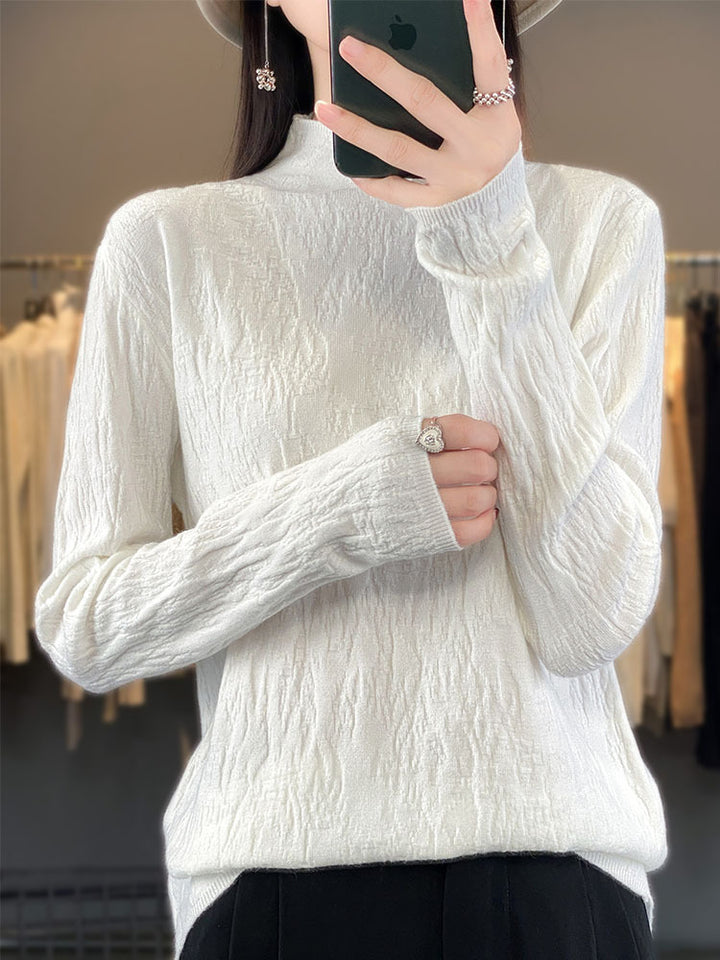 Women's Structured Fine Knit Sweater with Short Stand-Up Collar and Crinkle Look Mune Fashion