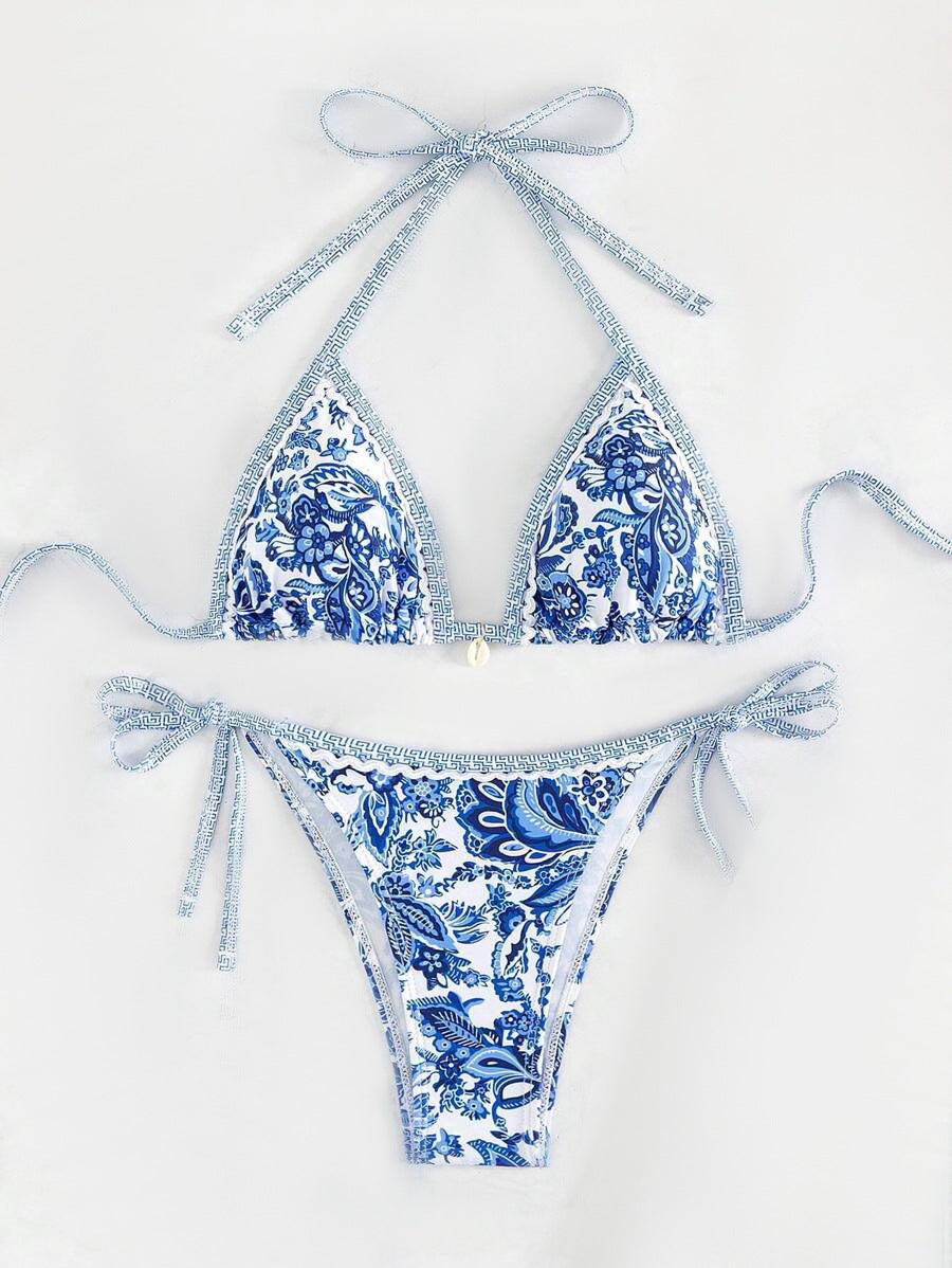 Ladies Triangle Bikini with Floral Vintage Pattern Mune Fashion