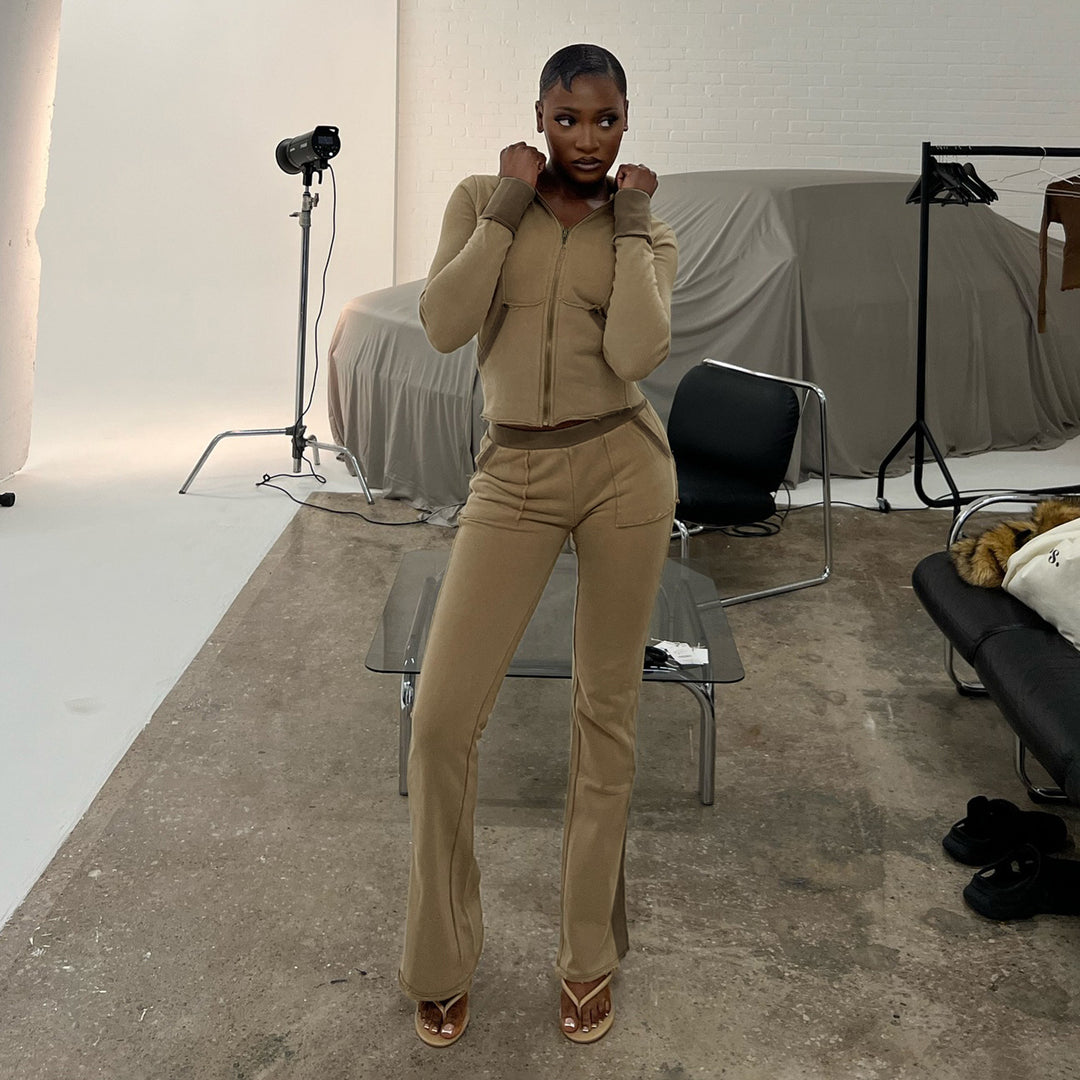 Women's Nan Stretch Flared Pants with High Waist, Patch Pockets and Side Insert Panels Mune Fashion