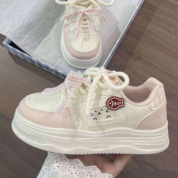 Women Sneakers with playful animal design and comfortable sole Mune Fashion