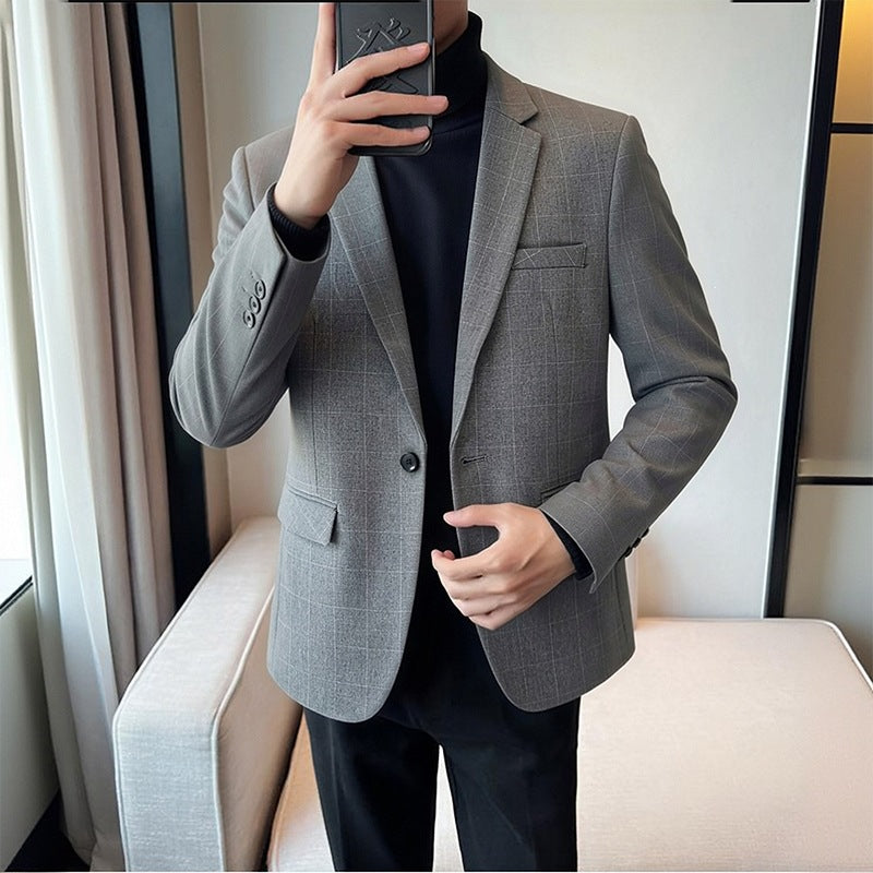 Men's pinstripe suit jacket with a slim fit, two-button closure & chest pocket Mune Fashion
