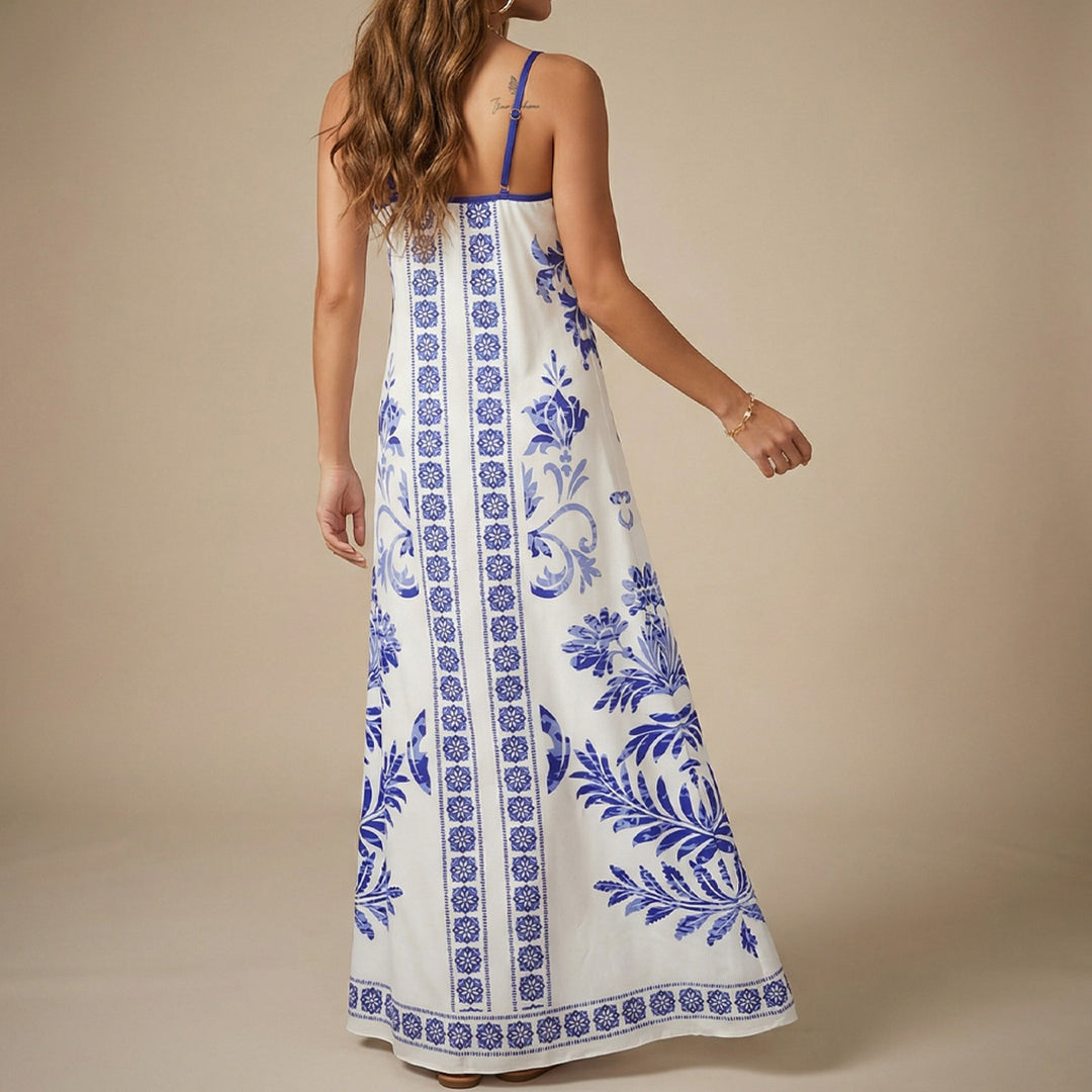 Women's summer dress with floral patterns and a light, breezy fit Mune Fashion