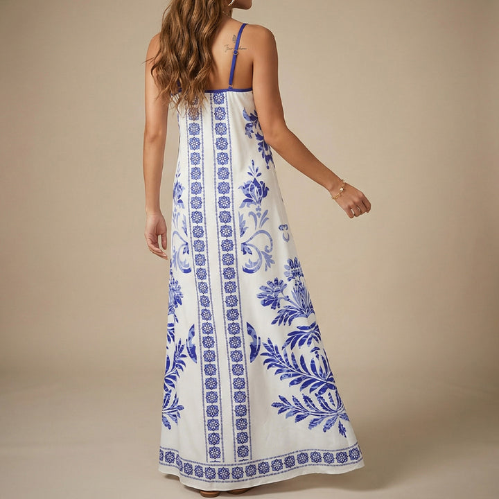 Women's summer dress with floral patterns and a light, breezy fit Mune Fashion