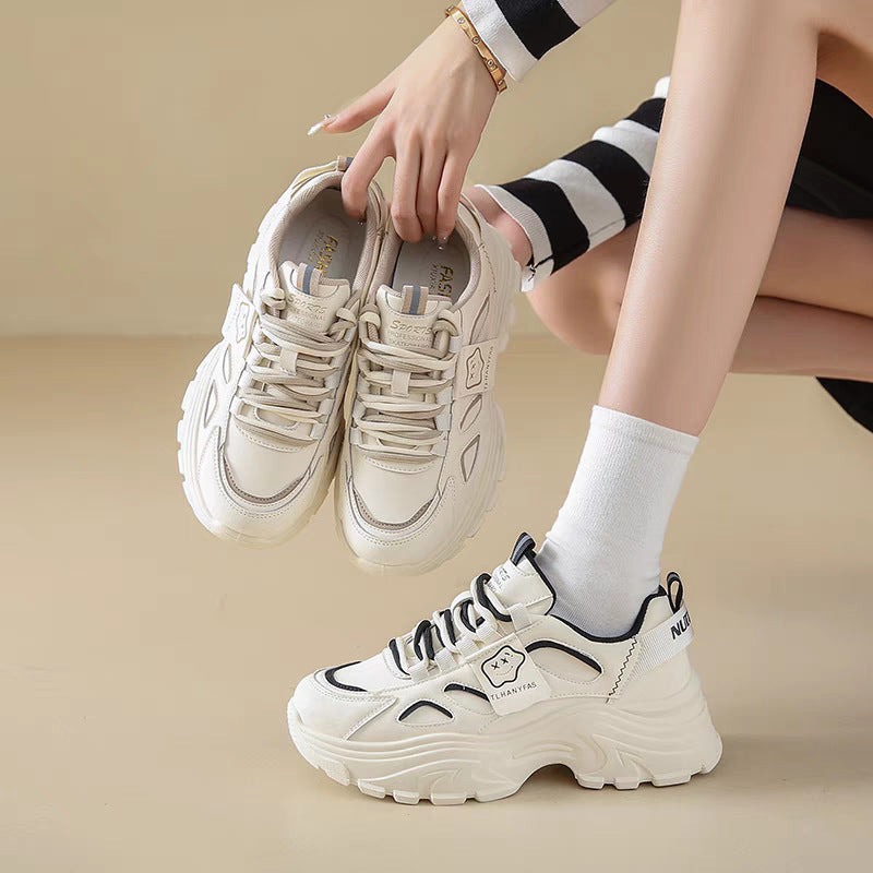 Women's Chunky Sneakers in modern design with breathable sole Mune Fashion
