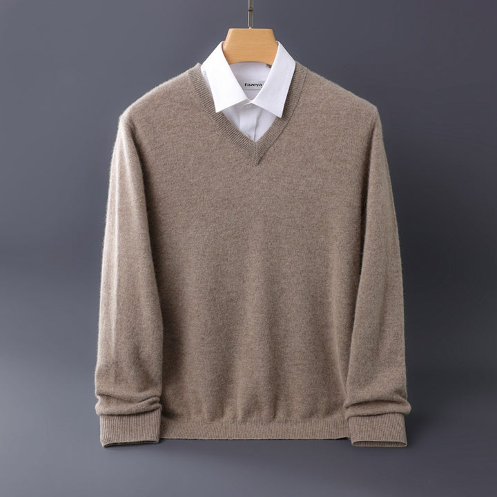 Men's fine V-neck sweater made from merino-cashmere blend with ribbed cuffs Mune Fashion