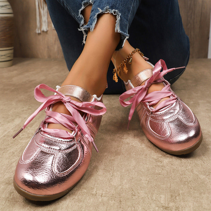 Women’s sporty sneakers with shiny metallic upper material and comfortable lacing Mune Fashion